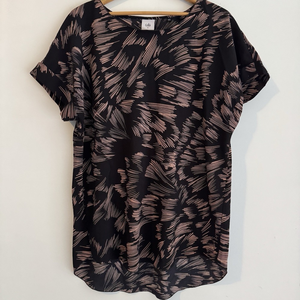 cabi Hi Low Shirt Medium Black/Pink Cuffed Short Sleeve Pull On Womens CB94G